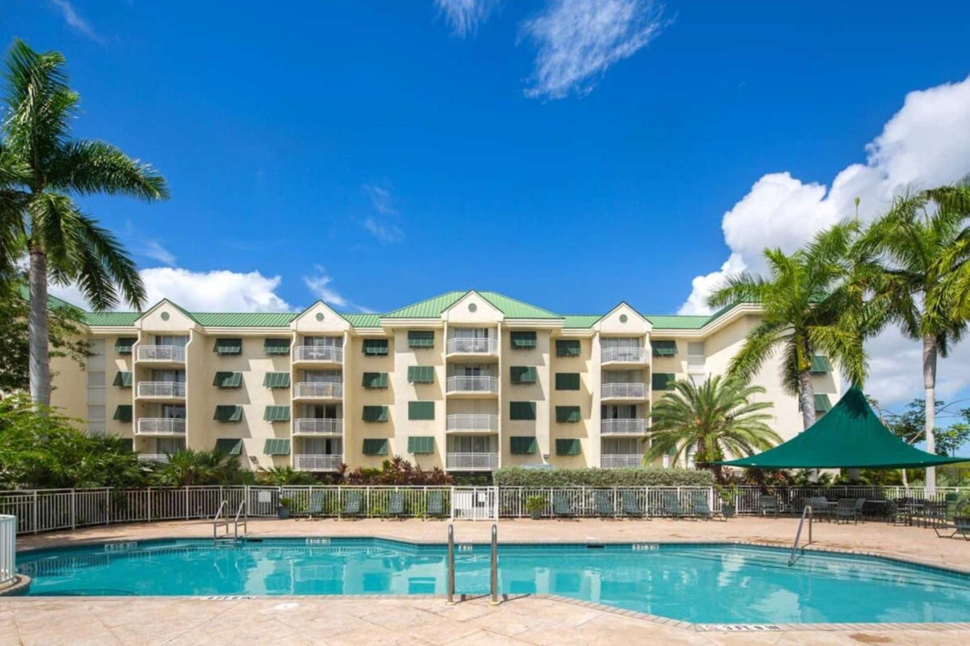 Tortuga Suite At Sunrise Suites Resort - Heated Pool, Hot Tub & Free Parking Key West Extérieur photo